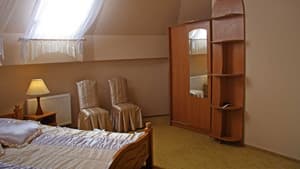Экран. Номер Полулюкс двухместный для молодоженов (№206/207)