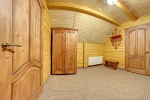 Отели . Гостиница Люкс 4-местный двухкомнатный  с лоджией и диваном. 