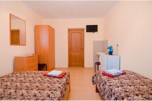 Готелі . Готель Економ 3-місний. 