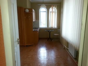 Apartment. Room Standard Double Twin room with balcony   in the guest house)