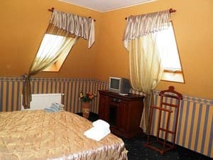 Золоте Руно. Номер Люкс двомісний № 7; 9 (2+2)