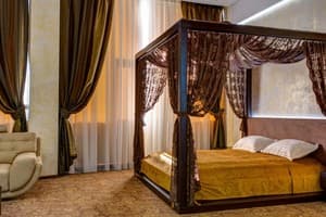 Khan-Chinar. Room Business Double 