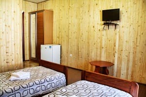 Готелі . Готель Стандарт двомісний . 