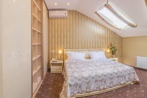 Отели . Гостиница Семейный 4-местный . 