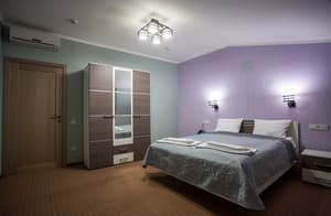 Готелі . Готель Стандарт двомісний . 